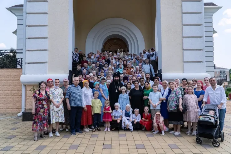 Архиепископ Феофилакт совершил литургию в Нальчике