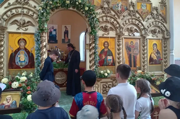Воспитанники центра «Заря» посетили храм