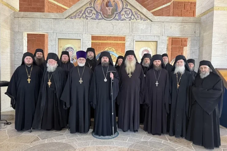 Братия обители приступили к Таинству покаяния