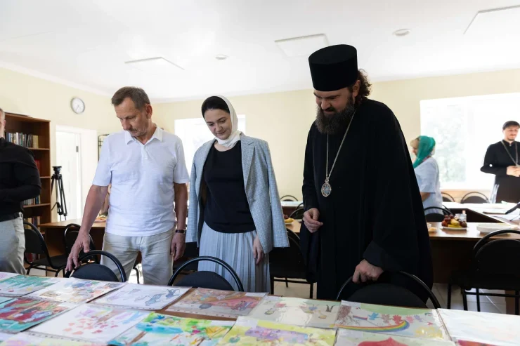 В Карачаево-Черкесии подвели итоги конкурса детского рисунка «Моя дружная семья»