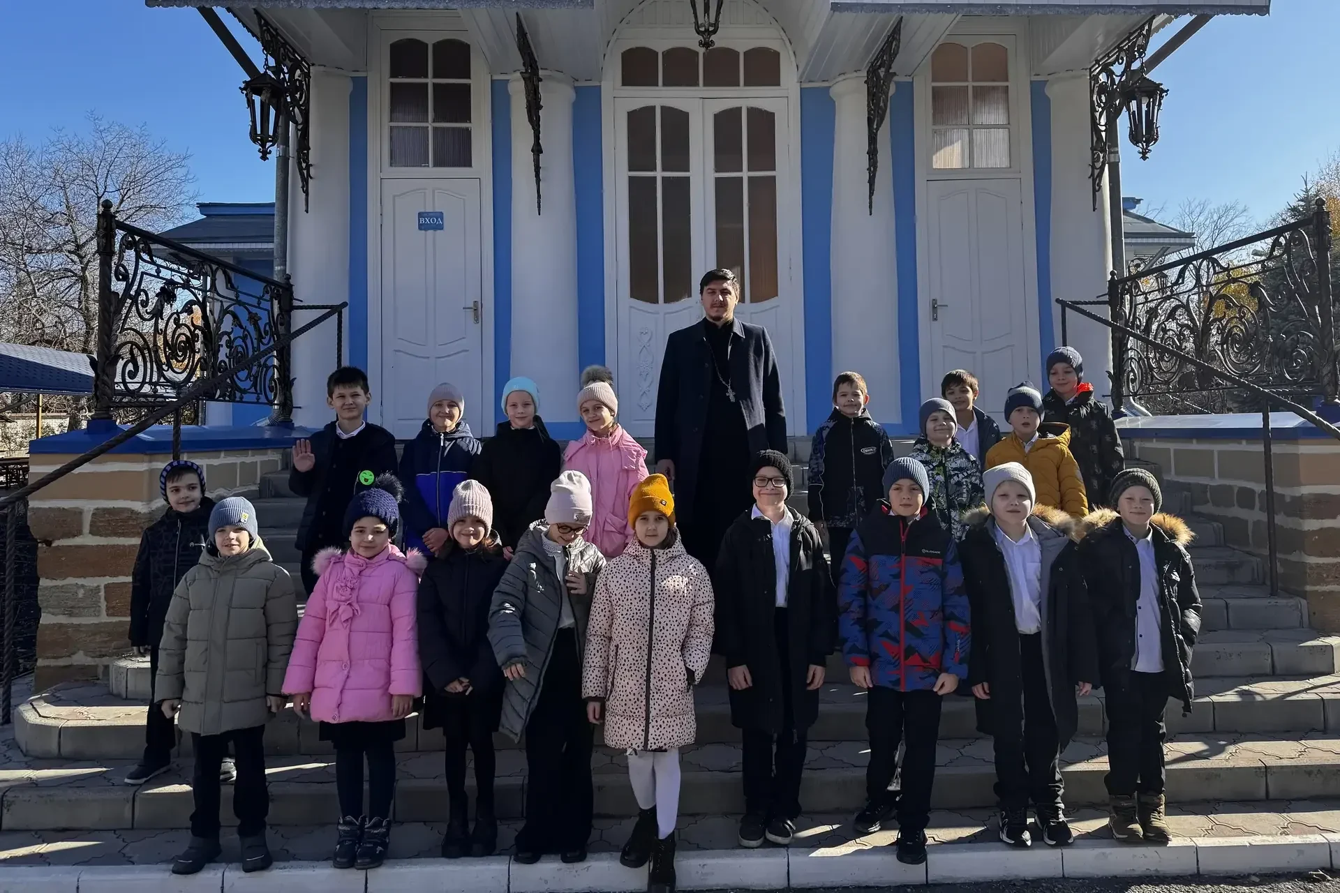 Школьники посетили Покровский храм