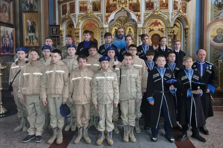 Юнармейцы из Карачаево-Черкесии побывали в Кисловодске
