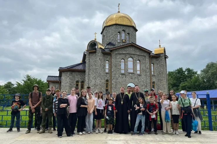 Молодежь собора посетила святыни республики